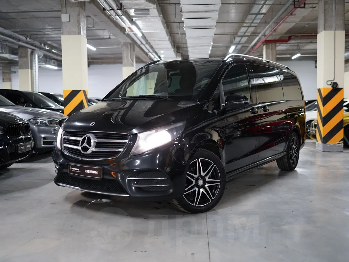 Mercedes-Benz V-Class Image 1